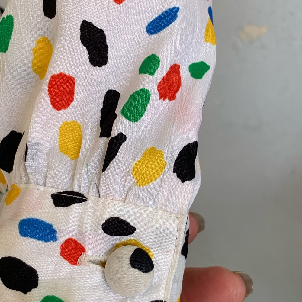 Vintage white background, multicolored long sleeve blouse - Picture 3 of 7
